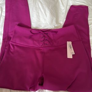 NWT Victoria Secret High Rise Leggings Size Med